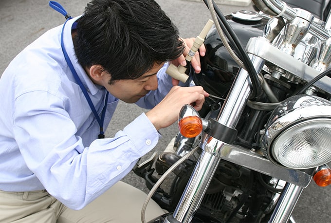 生活救急車でバイク・原付の鍵開け・メットイン解錠を行った場合の料金事例